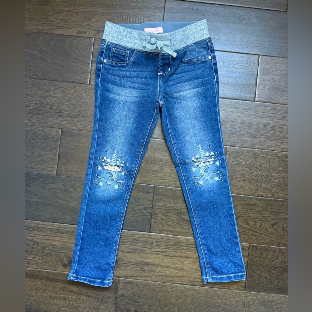 Girls unicorn knee jeans 6X EUC